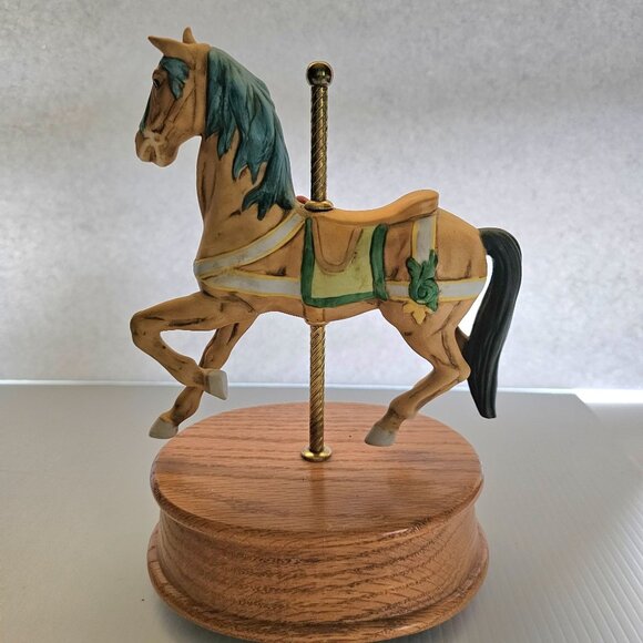Willitts Musical Carousel Horse with Angel Wood Base Plays Carousel Waltz 60 - Picture 16 of 16